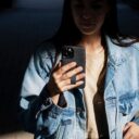 1-LIGHTBOX-Case-Loop-iPhone-Lifestyle-03