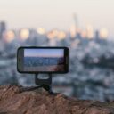 1-LIGHTBOX-Case-iPhone-Lifestyle-06_46000898-55a4-40b7-be81-dbb86e7947ce