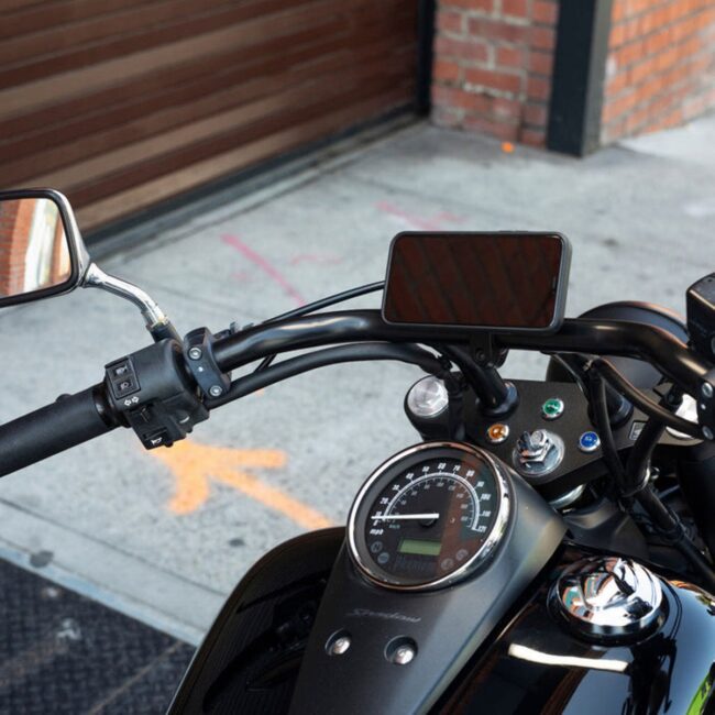1-LIGHTBOX-Moto-Bar-05_ab3697f5-34ad-4549-ae43-af98c2060a49