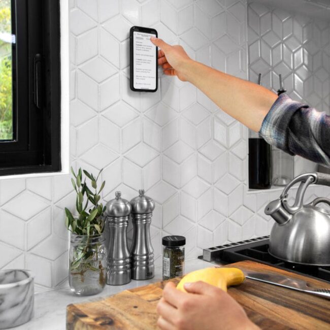 1-LIGHTBOX-Wall-Mount-Charcoal-07_35b202e0-0ce7-450c-87f6-d9e76e88fe1b