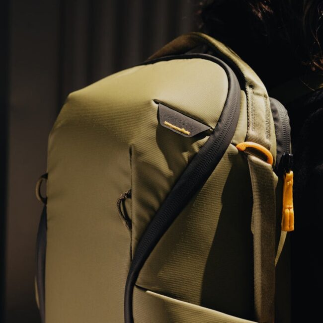 Backpack-Zip-15L-kelp-lifestyle-159A0584 Backpack-Zip-15L-kelp-lifestyle-159A0584