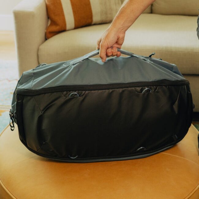 Duffelpack-65L-ocean-lifestyle-159A0611 Duffelpack-65L-ocean-lifestyle-159A0611