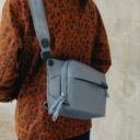 Everyday-Sling-3L-ocean-lifestyle-159A0240