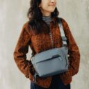 Everyday-Sling-3L-ocean-lifestyle-159A0263