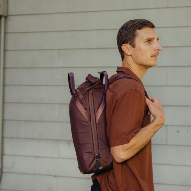 everyday-Totepack-20L-Eclipse-lifestyle-159A1430 everyday-Totepack-20L-Eclipse-lifestyle-159A1430