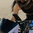 mobile-moto-stem-chl-lifestyle2_72ffb49a-54fd-4ec2-962f-0cd6a83004d1
