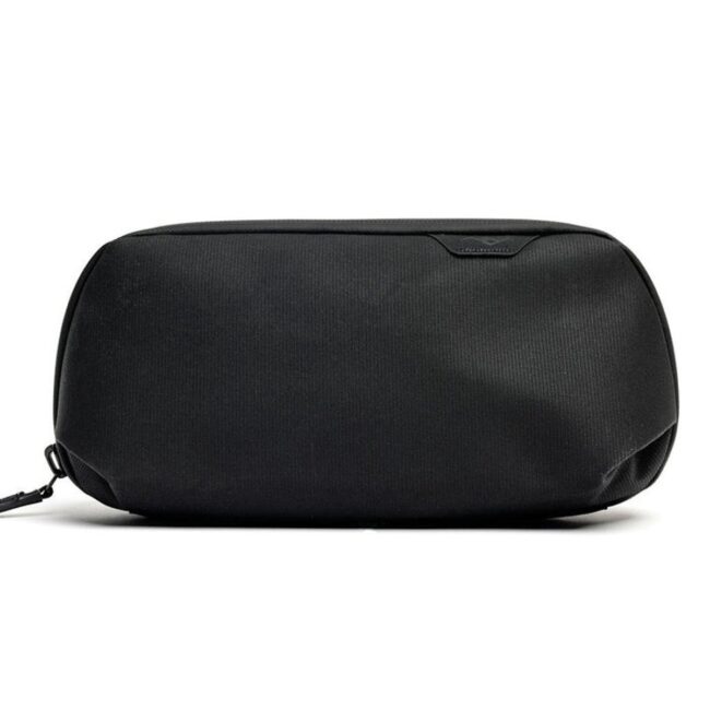 smalltechpouch-black-159A0505_10187358-9116-45c9-bf04-93a326319830